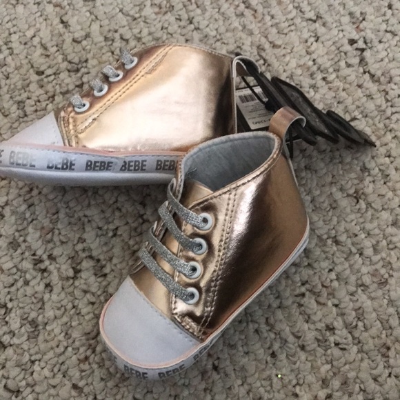 👶🏻 NWT Rose Gold Bebe baby shoes 👶🏻 - Picture 2 of 4
